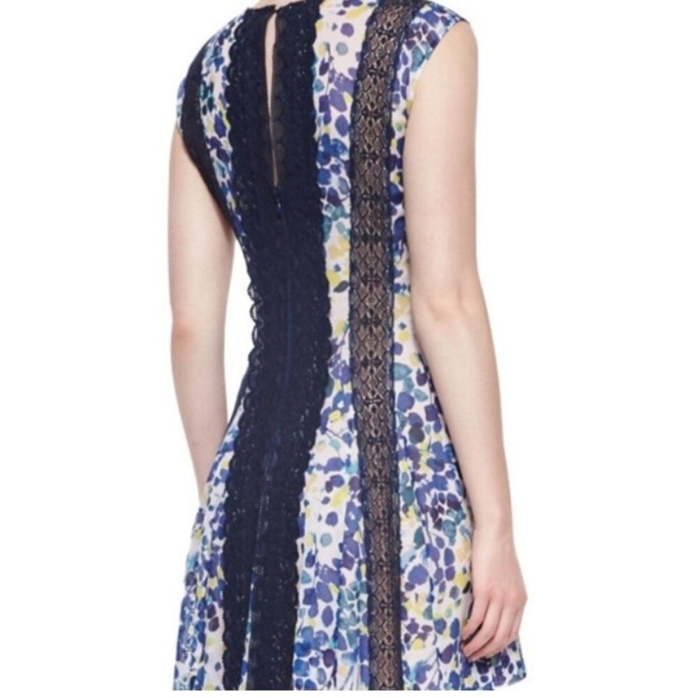 BCBGMaxAzria Jalena floral print lace detail silk sleeveless mini dress - Picture 2 of 13